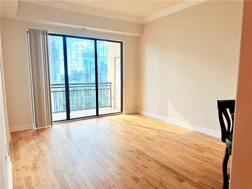 1 bedroom, 1 bathroom, 880 sq ft condominium for rent at 3445 Stratford Road 2106, Atlanta, GA 30326 for $2,100 a month — photo 1 of 34