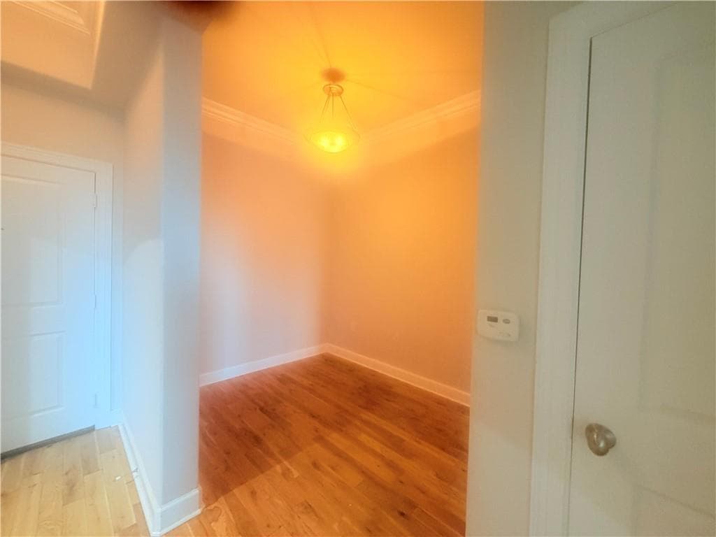 1 bedroom, 1 bathroom, 880 sq ft condominium for rent at 3445 Stratford Road 2106, Atlanta, GA 30326 for $2,100 a month — photo 9
