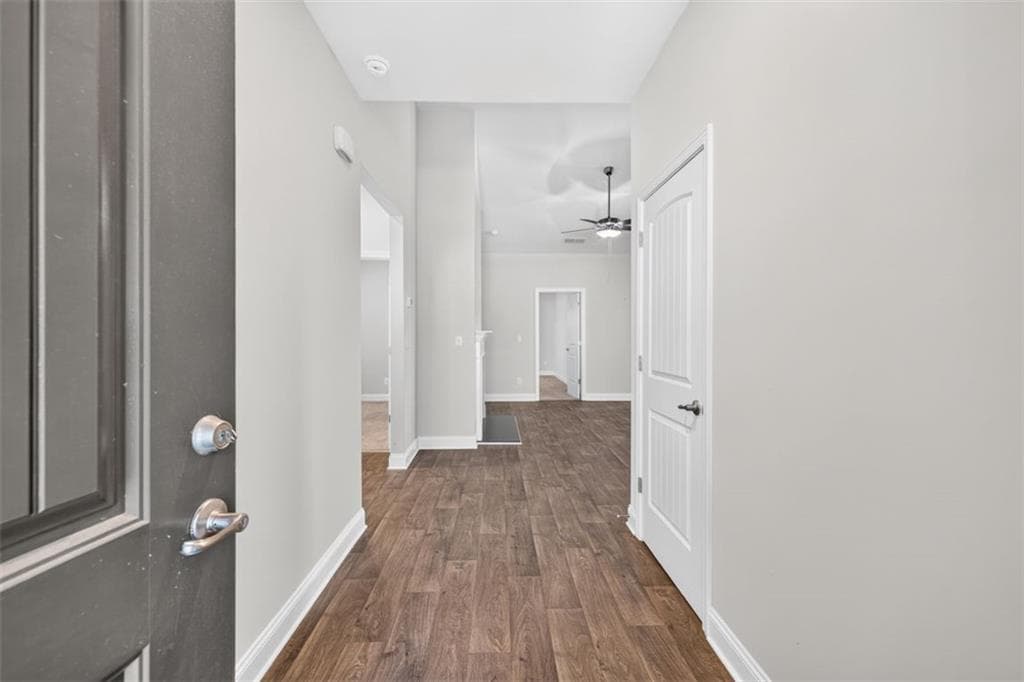 3 bedroom, 2 bathroom, 1,457 sq ft single family residence for sale at 832 Hidden Hollow Circle, Commerce, GA 30529 — photo 6