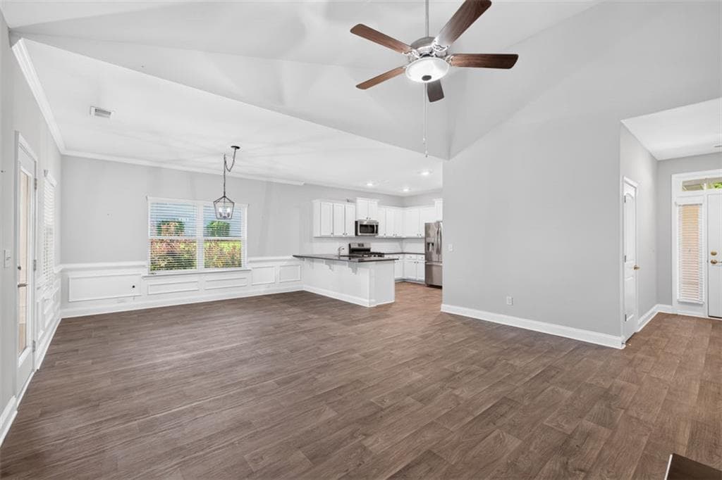 3 bedroom, 2 bathroom, 1,457 sq ft single family residence for sale at 832 Hidden Hollow Circle, Commerce, GA 30529 — photo 10