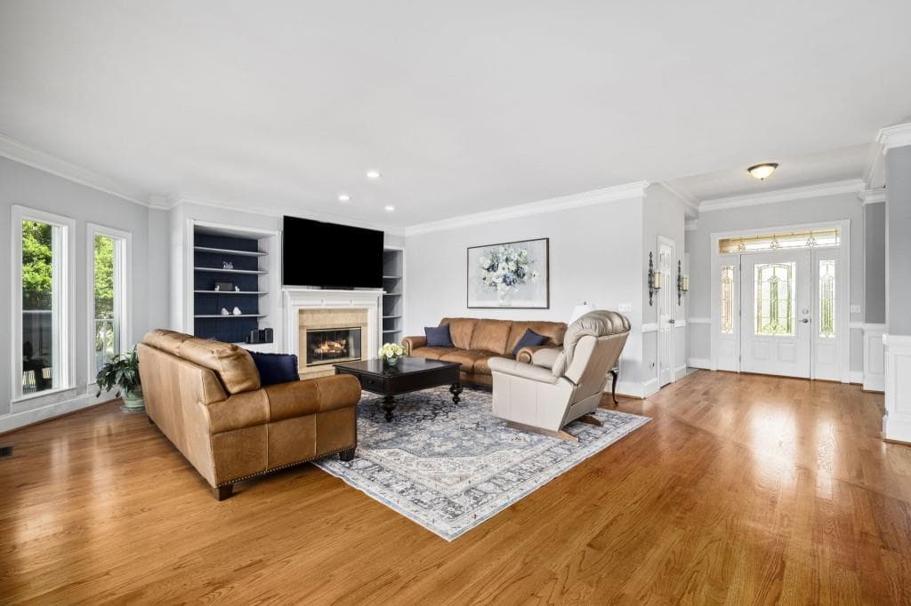 4 bedroom, 3 bathroom, 3,082 sq ft single family residence for sale at 4501 Walking Stick Lane, Gainesville, GA 30506 — photo 6