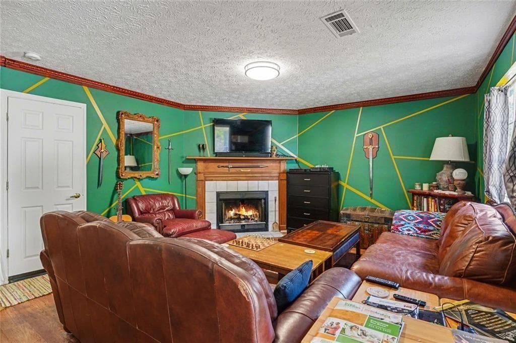 4 bedroom, 2 bathroom, 2,433 sq ft single family residence for sale at 8087 Flamingo, Jonesboro, GA 30238 — photo 4