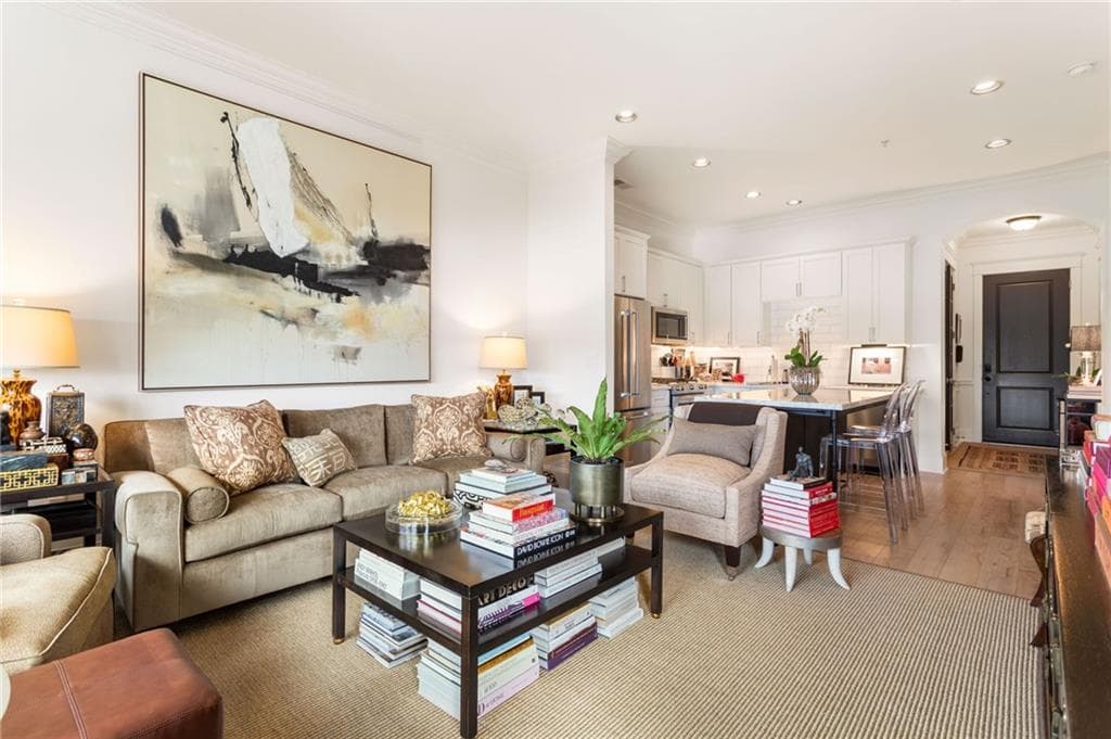 1 bedroom, 1 bathroom, 916 sq ft condominium for sale at 625 Piedmont Avenue 4029, Atlanta, GA 30308 — photo 9