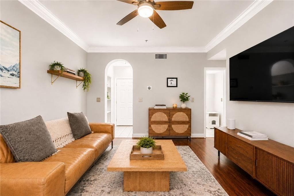 1 bedroom, 1 bathroom, 919 sq ft condominium for rent at 3777 Peachtree Road 1105, Atlanta, GA 30319 for $1,895 a month — photo 3