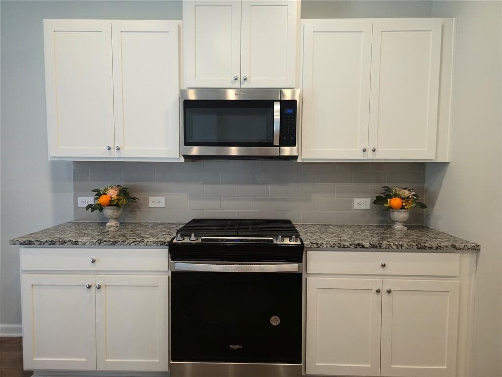 3 bedroom, 3 bathroom, 2,452 sq ft single family residence for sale at 2101 Ecoland Drive, Grayson, GA 30017 — photo 6