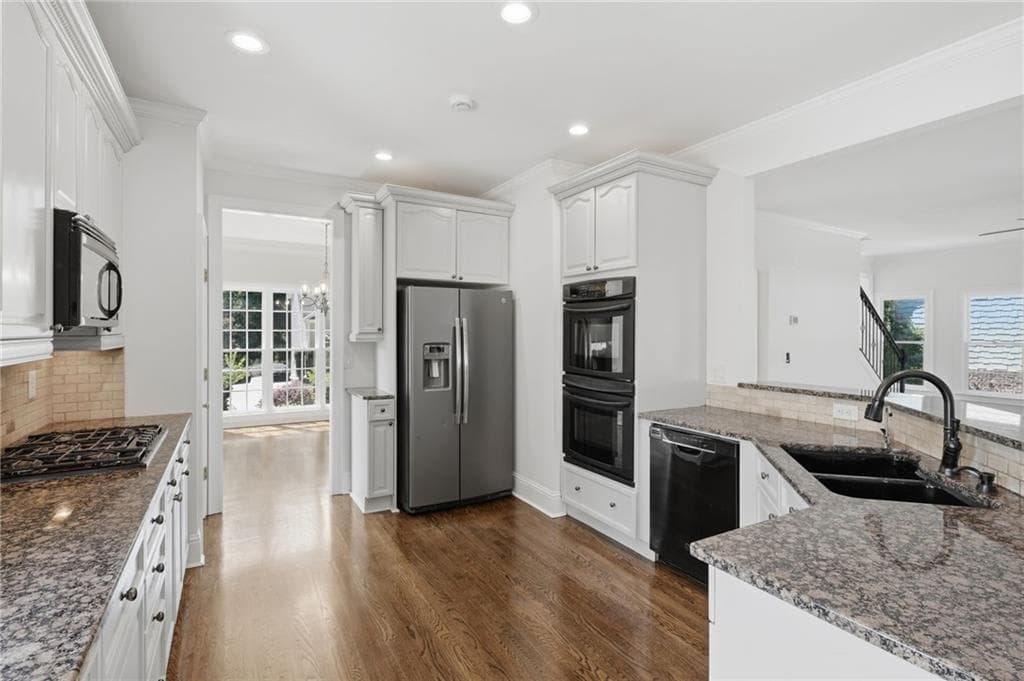 4 bedroom, 4 bathroom, 2,521 sq ft single family residence for sale at 4954 Dovecote Trail, Suwanee, GA 30024 — photo 7
