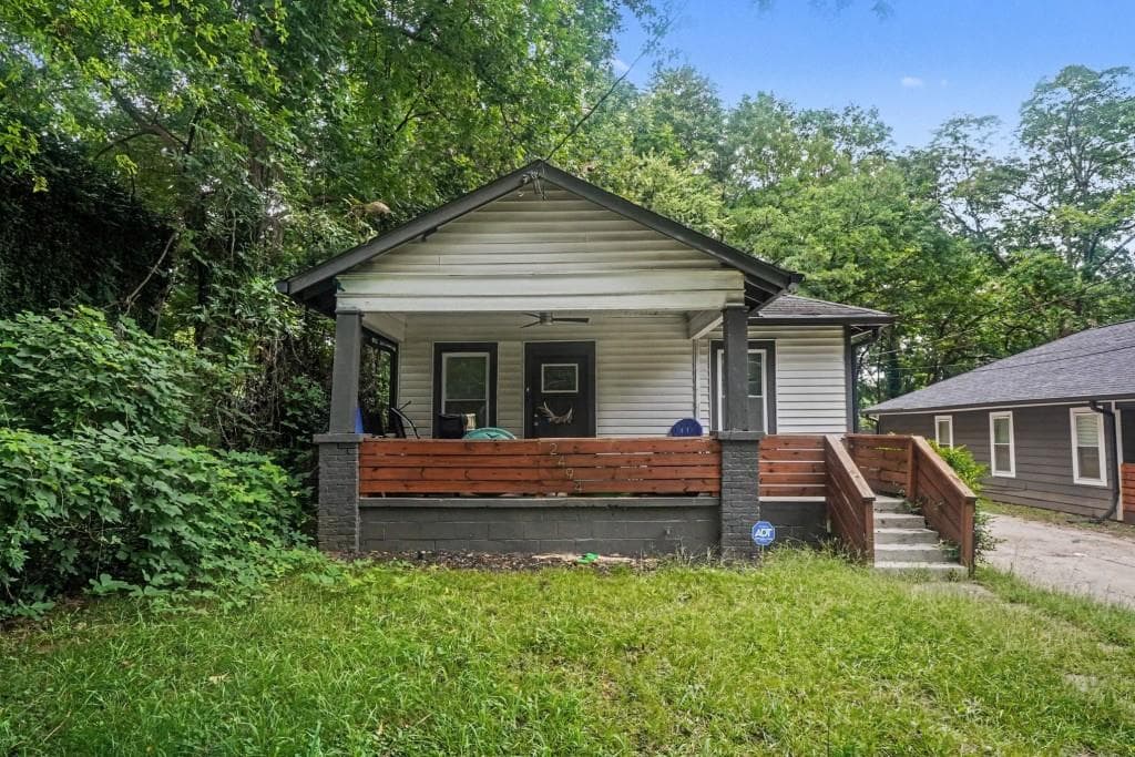 7 bedroom, 3 bathroom, 2,825 sq ft single family residence for sale at 2494 Lester Street, Atlanta, GA 30344