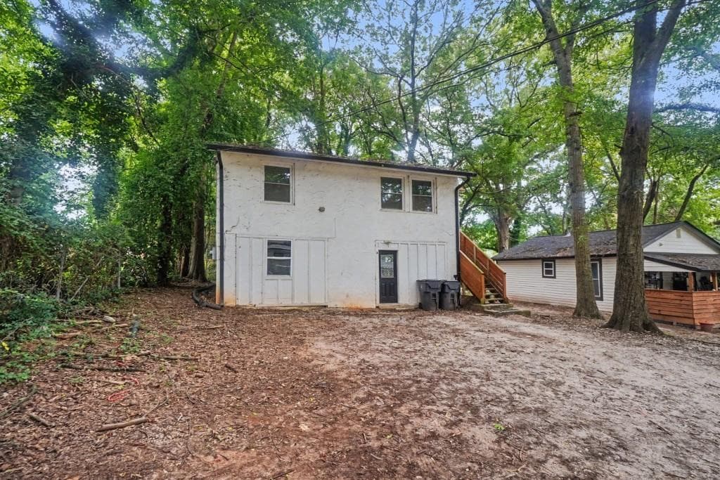 7 bedroom, 3 bathroom, 2,825 sq ft single family residence for sale at 2494 Lester Street, Atlanta, GA 30344 — photo 8