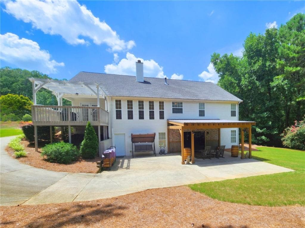 3 bedroom, 2 bathroom, 2,368 sq ft single family residence for sale at 1205 Bonnerton Court, Dacula, GA 30019 — photo 2