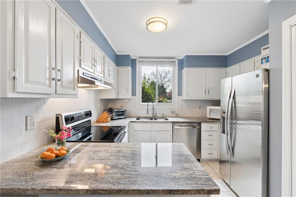 2 bedroom, 2 bathroom, 1,440 sq ft condominium under contract at 4246 D Youville Trace, Atlanta, GA 30341