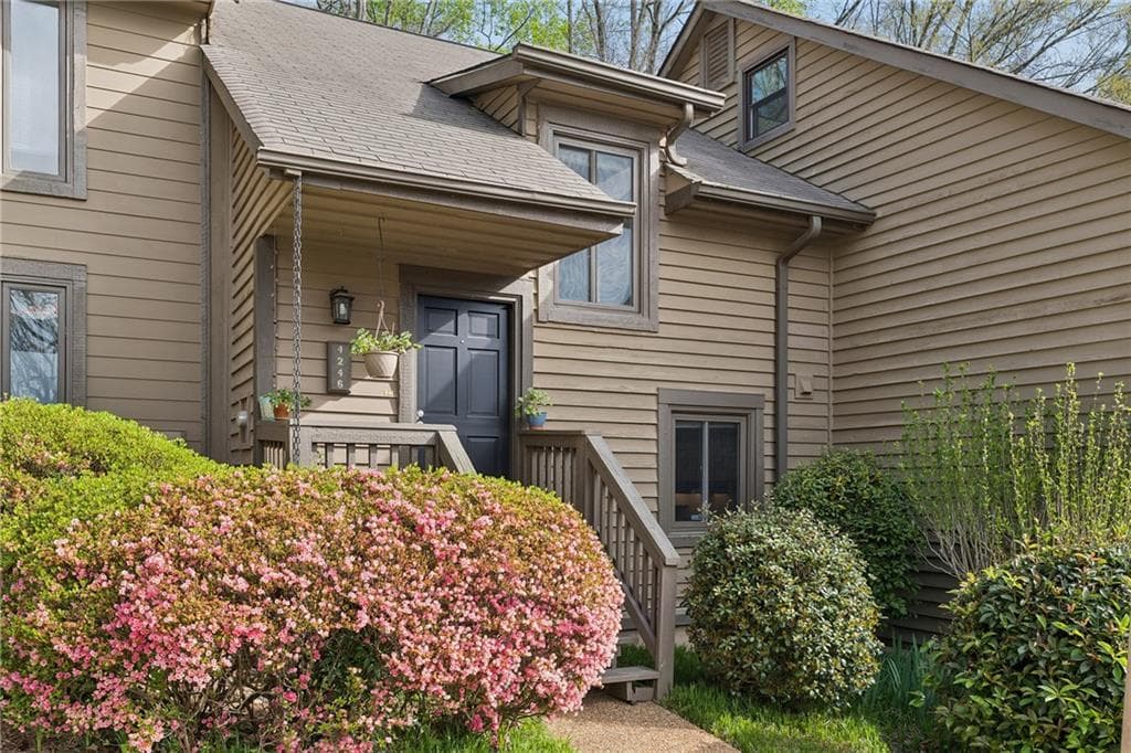 2 bedroom, 2 bathroom, 1,440 sq ft condominium under contract at 4246 D Youville Trace, Atlanta, GA 30341 — photo 4