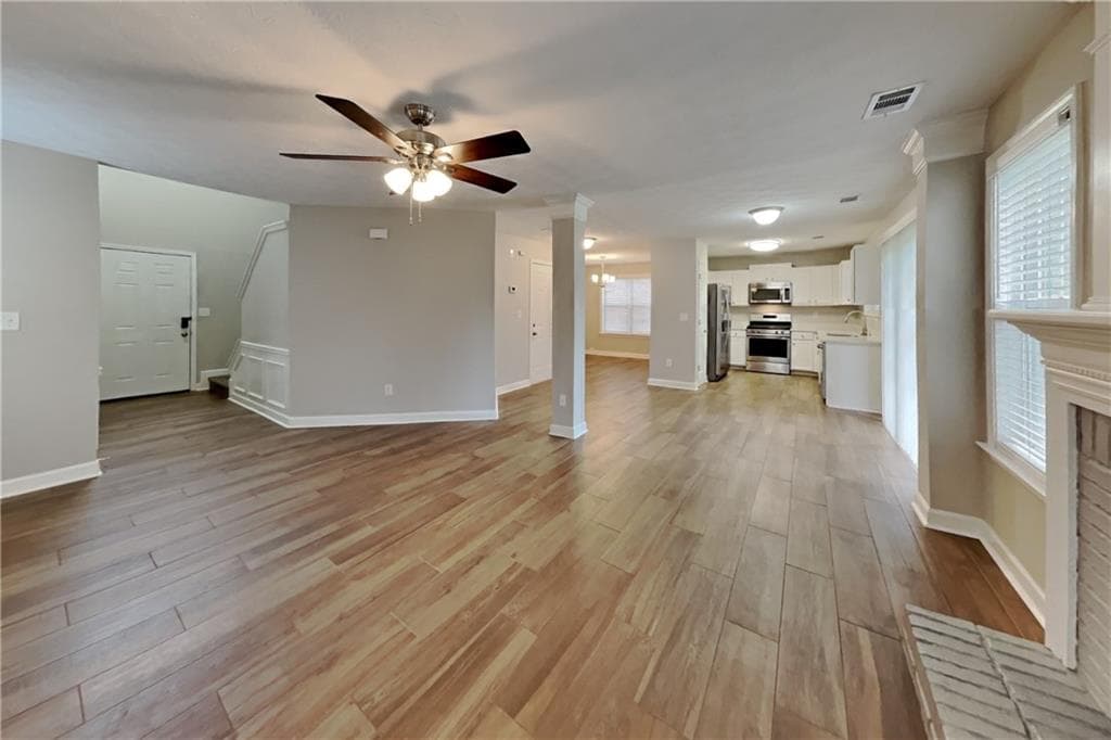 3 bedroom, 3 bathroom, 1,886 sq ft single family residence for rent at 1357 Glenover Way, Marietta, GA 30062 for $2,550 a month — photo 3