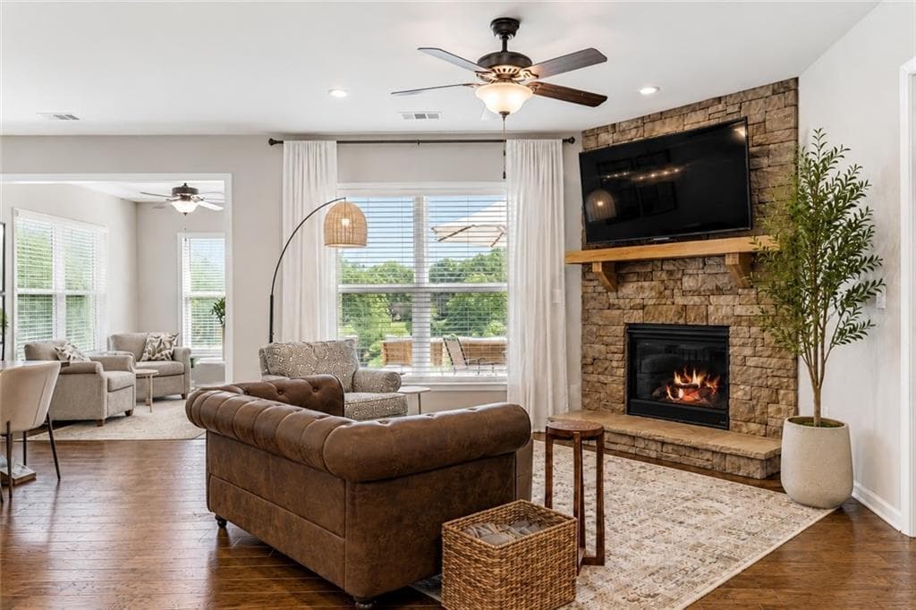 4 bedroom, 3 bathroom, 2,830 sq ft single family residence for sale at 207 Gaston Court, Canton, GA 30115 — photo 2