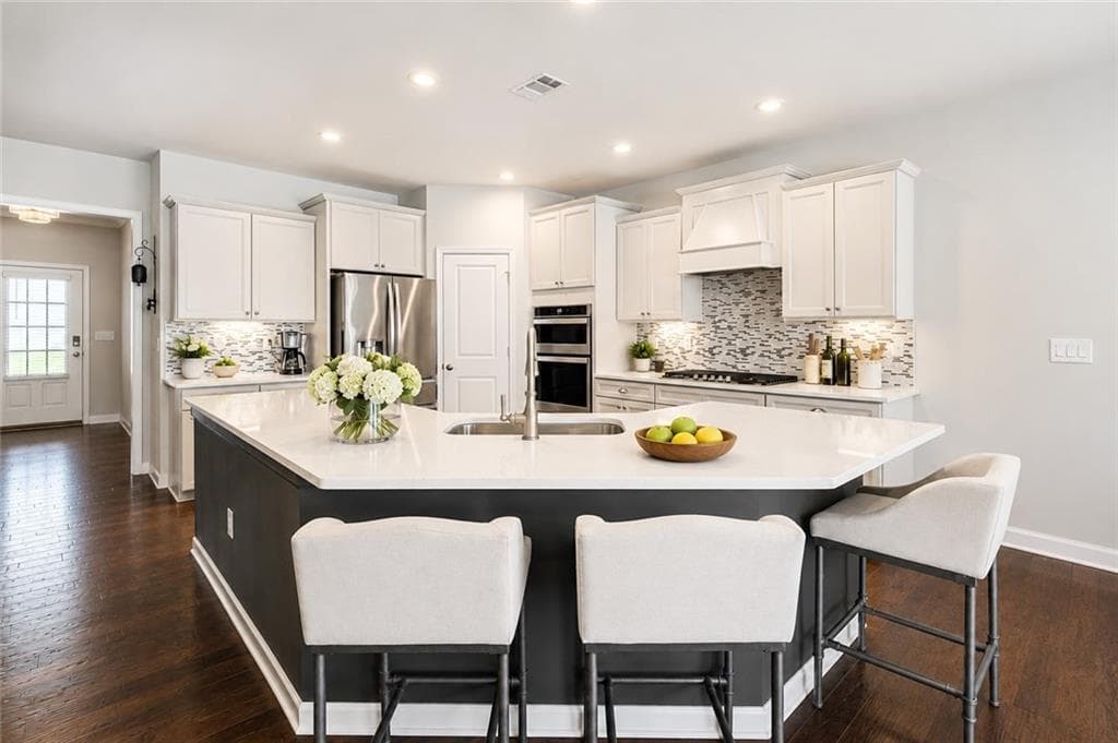 4 bedroom, 3 bathroom, 2,830 sq ft single family residence for sale at 207 Gaston Court, Canton, GA 30115 — photo 7