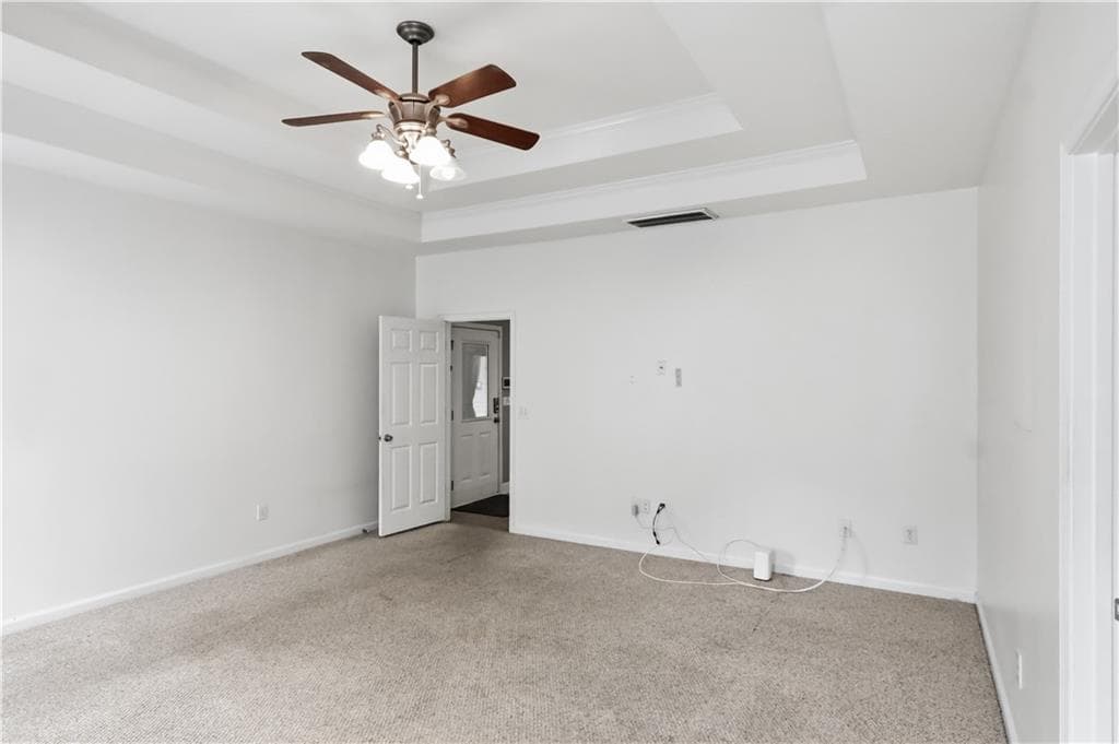 5 bedroom, 3 bathroom, 2,715 sq ft single family residence for sale at 132 Hidden Creek Circle, Lizella, GA 31052 — photo 9