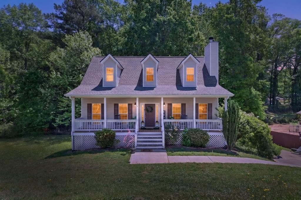 3 bedroom, 3 bathroom, 2,546 sq ft single family residence under contract at 132 Sunrise Strip, Carrollton, GA 30117 — photo 2