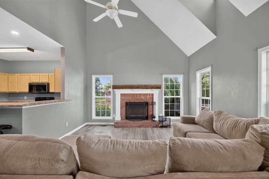 3 bedroom, 3 bathroom, 2,546 sq ft single family residence under contract at 132 Sunrise Strip, Carrollton, GA 30117 — photo 9