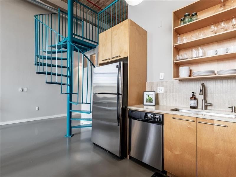 2 bedroom, 2 bathroom, 1,858 sq ft condominium for rent at 170 Boulevard E-213, Atlanta, GA 30312 for $5,000 a month — photo 9