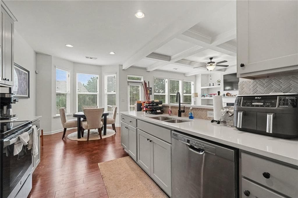 3 bedroom, 3 bathroom, 1,946 sq ft single family residence for sale at 844 Venture Way, Winston, GA 30331 — photo 3