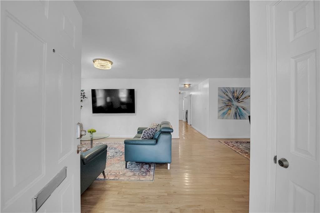 4 bedroom, 2 bathroom, 1,465 sq ft single family residence for sale at 107 Howell Street, Atlanta, GA 30312 — photo 6