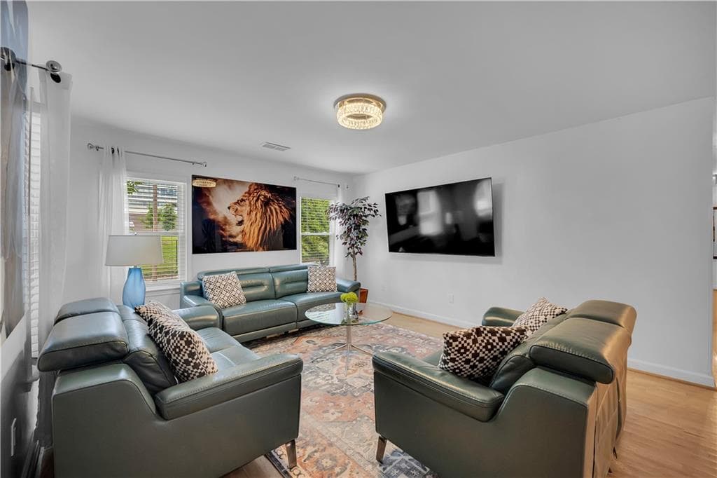 4 bedroom, 2 bathroom, 1,465 sq ft single family residence for sale at 107 Howell Street, Atlanta, GA 30312 — photo 7