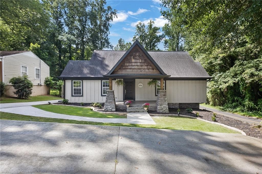 3 bedroom, 3 bathroom, 1,350 sq ft single family residence for sale at 130 Sharp Street, Bremen, GA 30110