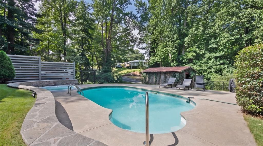 3 bedroom, 3 bathroom, 1,350 sq ft single family residence for sale at 130 Sharp Street, Bremen, GA 30110 — photo 3