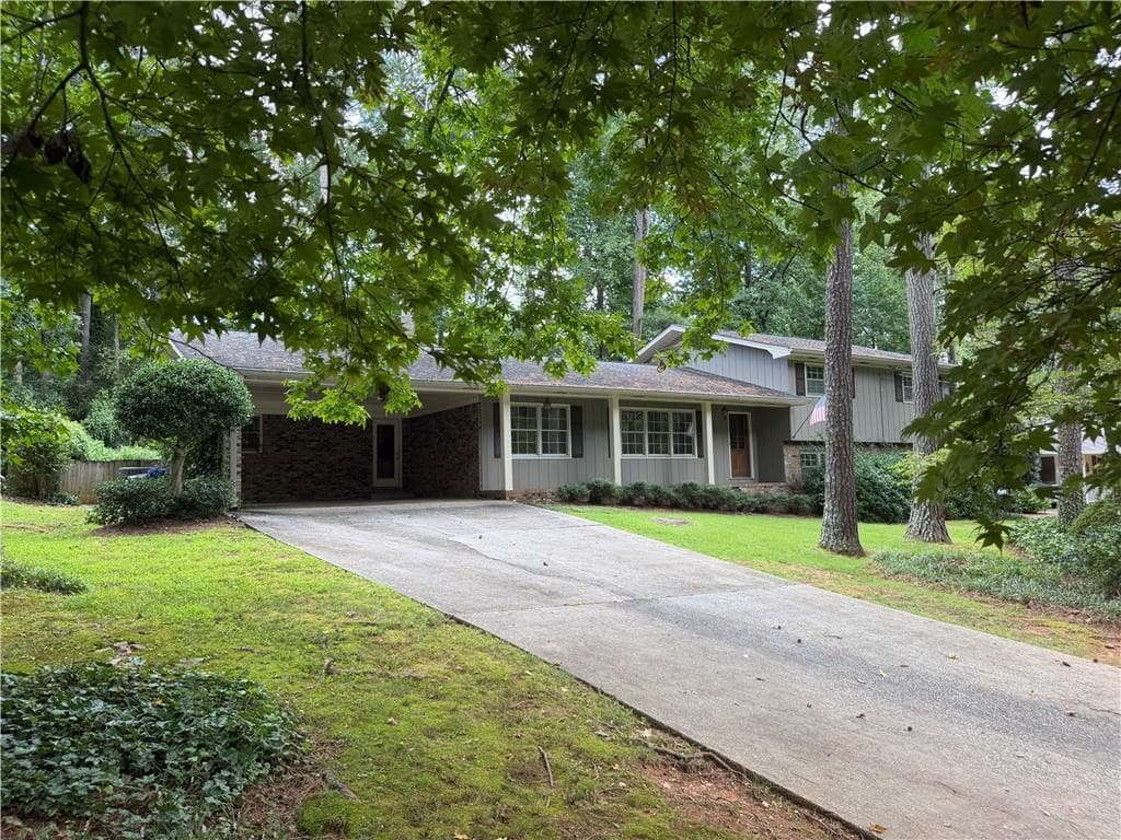 5 bedroom, 3 bathroom, 2,642 sq ft single family residence for sale at 3887 Menlo Drive, Atlanta, GA 30340 — photo 1 of 58