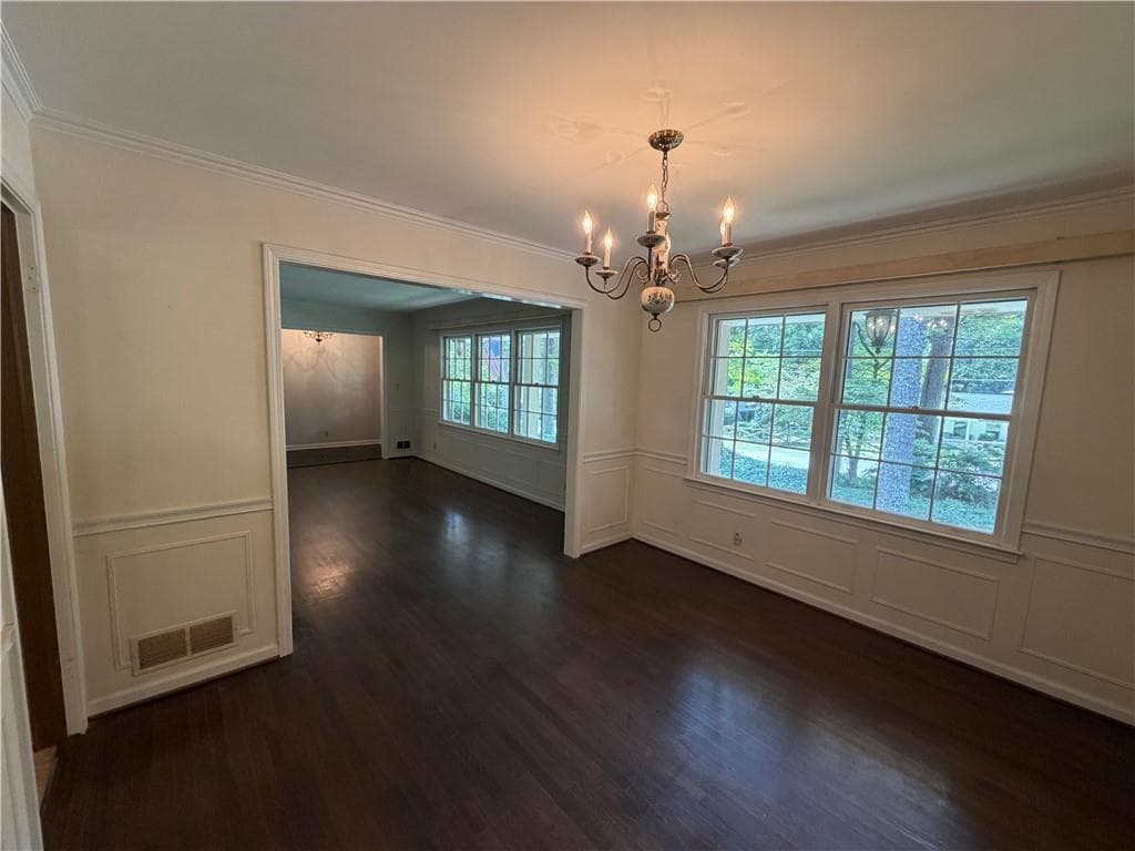 5 bedroom, 3 bathroom, 2,642 sq ft single family residence for sale at 3887 Menlo Drive, Atlanta, GA 30340 — photo 10