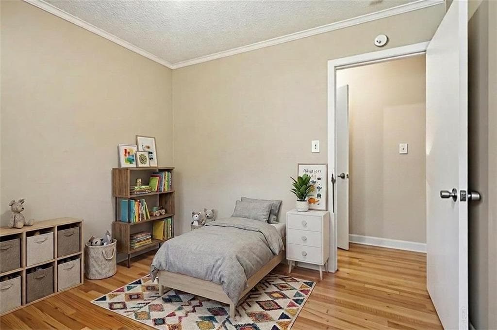 3 bedroom, 2 bathroom, 1,075 sq ft single family residence for sale at 928 Magna Carta Drive, Atlanta, GA 30318 — photo 7