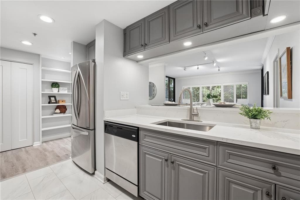 2 bedroom, 2 bathroom, 1,015 sq ft condominium for sale at 1130 Piedmont Avenue 408, Atlanta, GA 30309 — photo 8