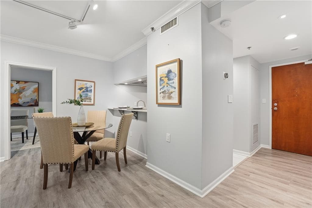 2 bedroom, 2 bathroom, 1,015 sq ft condominium for sale at 1130 Piedmont Avenue 408, Atlanta, GA 30309 — photo 10