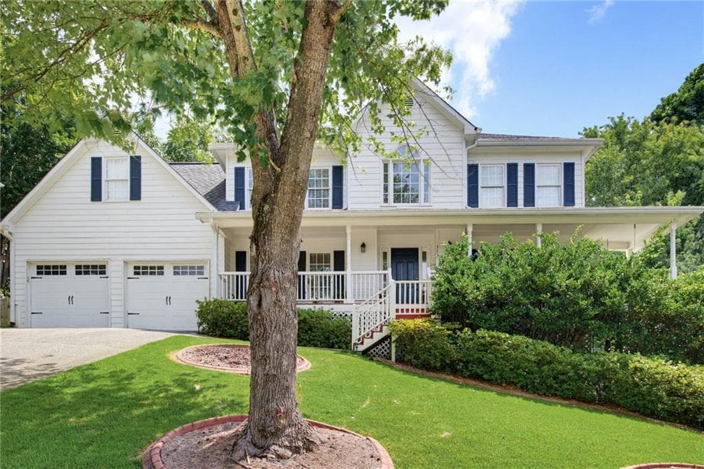 5 bedroom, 4 bathroom, 3,500 sq ft single family residence under contract at 383 Saddle Brooke Drive, Dallas, GA 30132 — photo 2