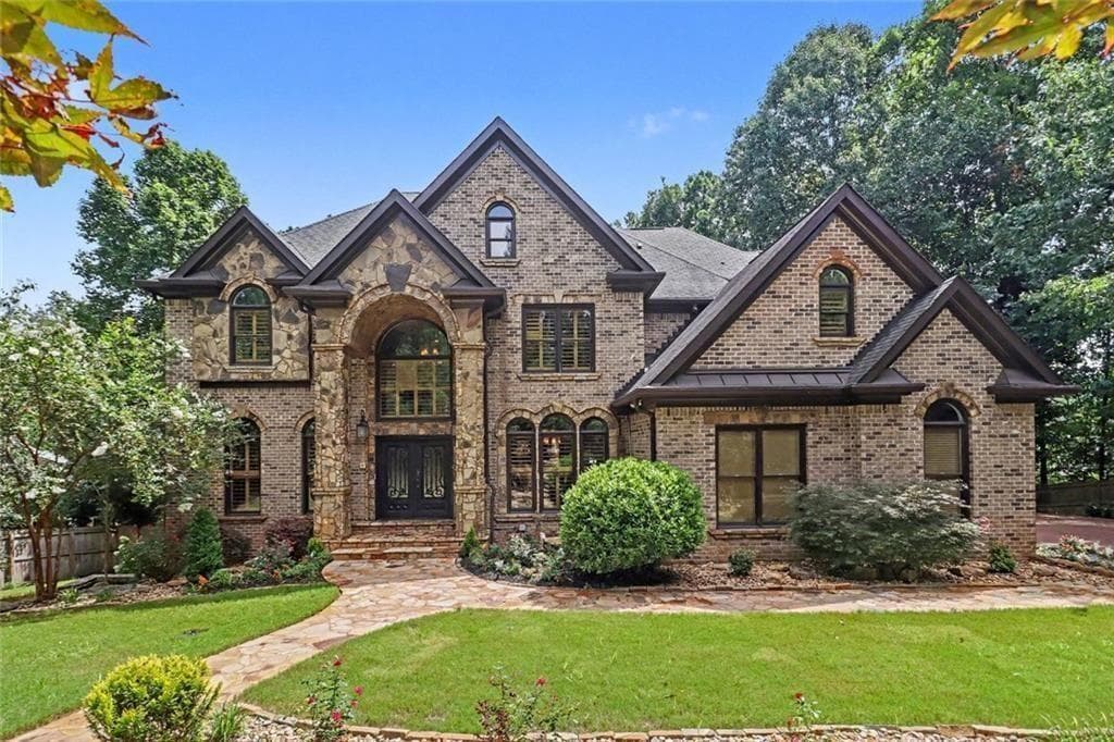 6 bedroom, 6 bathroom, 4,688 sq ft single family residence for sale at 1740 Childress Drive, Atlanta, GA 30311 — photo 2
