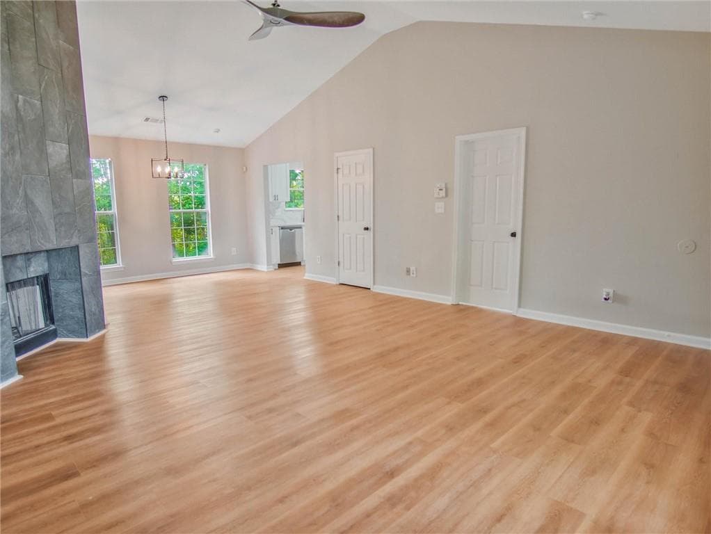 3 bedroom, 3 bathroom, 1,340 sq ft single family residence for sale at 5603 Eagles Feather Lane, Riverdale, GA 30274 — photo 4