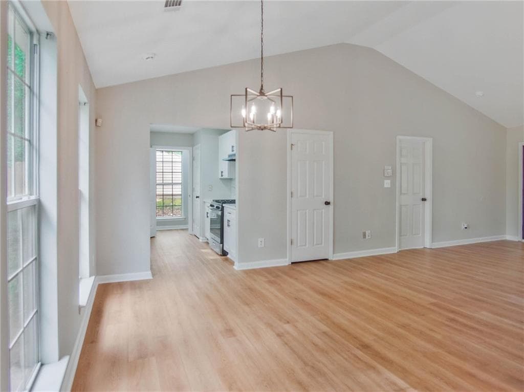 3 bedroom, 3 bathroom, 1,340 sq ft single family residence for sale at 5603 Eagles Feather Lane, Riverdale, GA 30274 — photo 9