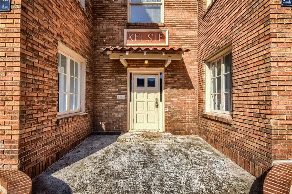 2 bedroom, 1 bathroom, 944 sq ft apartment for rent at 1445 Lucile Avenue 3, Atlanta, GA 30310 for $1,400 a month — photo 5