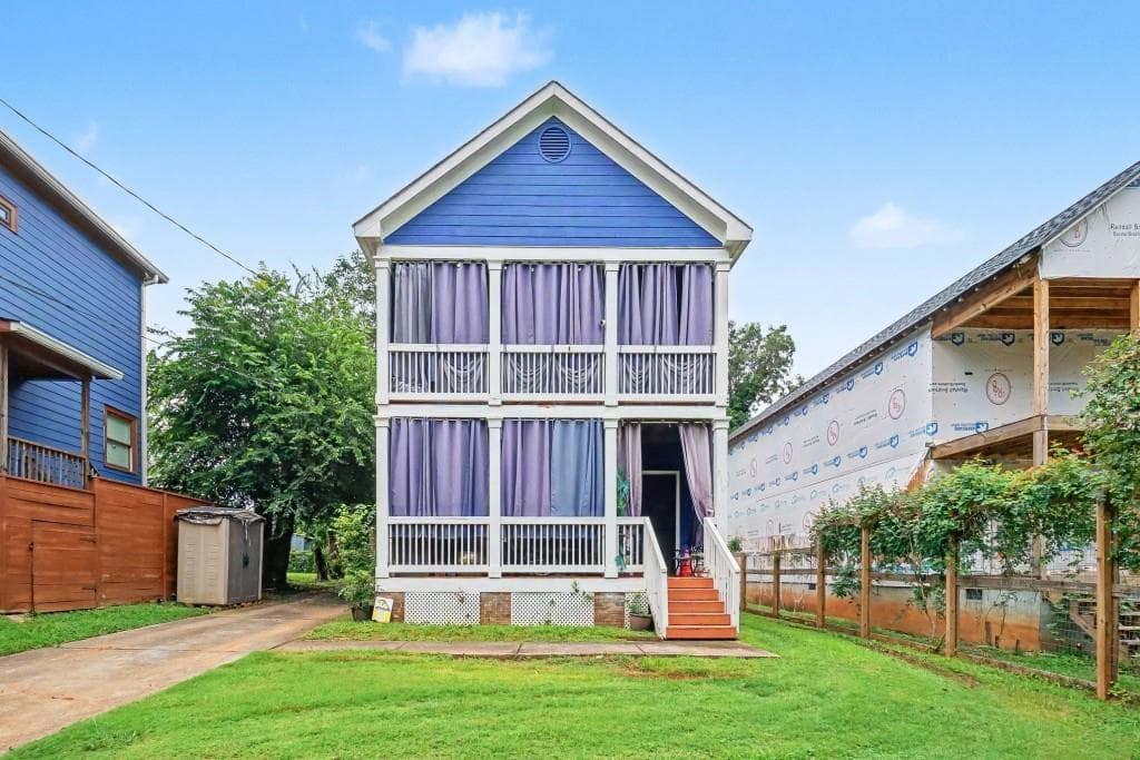 3 bedroom, 3 bathroom, 1,639 sq ft single family residence for sale at 594 Parsons Street, Atlanta, GA 30314