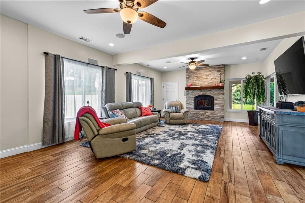 4 bedroom, 6 bathroom, 4,356 sq ft single family residence for sale at 3289 Brooksong Way, Dacula, GA 30019 — photo 8