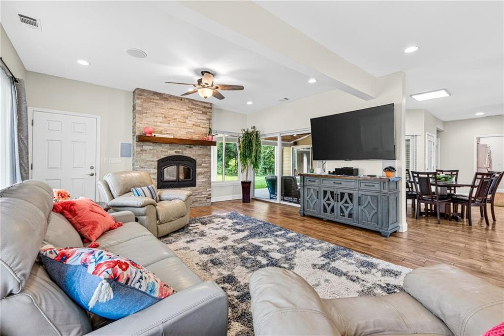 4 bedroom, 6 bathroom, 4,356 sq ft single family residence for sale at 3289 Brooksong Way, Dacula, GA 30019 — photo 9