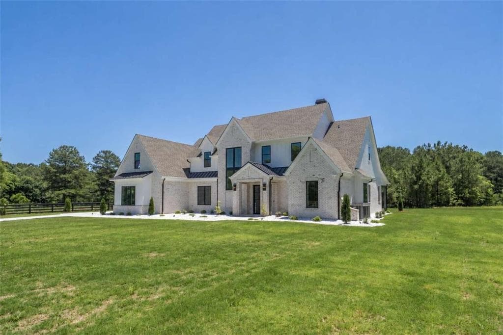 5 bedroom, 5 bathroom, 4,836 sq ft single family residence for sale at 2944-A George Williams Road, Monroe, GA 30656 — photo 5