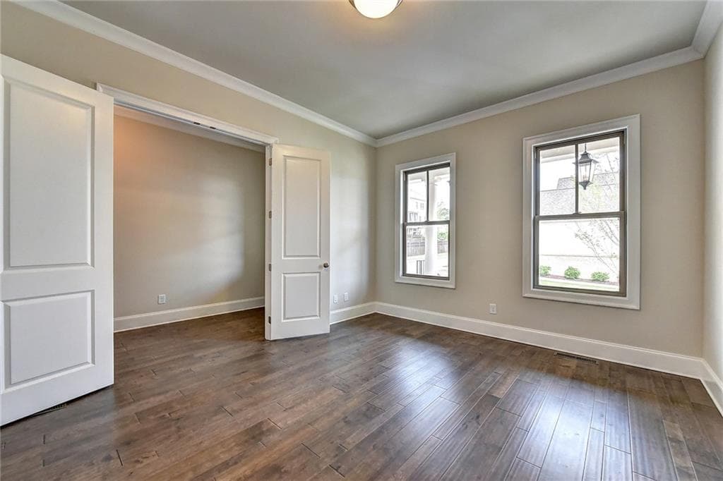 5 bedroom, 5 bathroom, 4,113 sq ft single family residence under contract at 10005 Grandview Square, Johns Creek, GA 30097 — photo 10