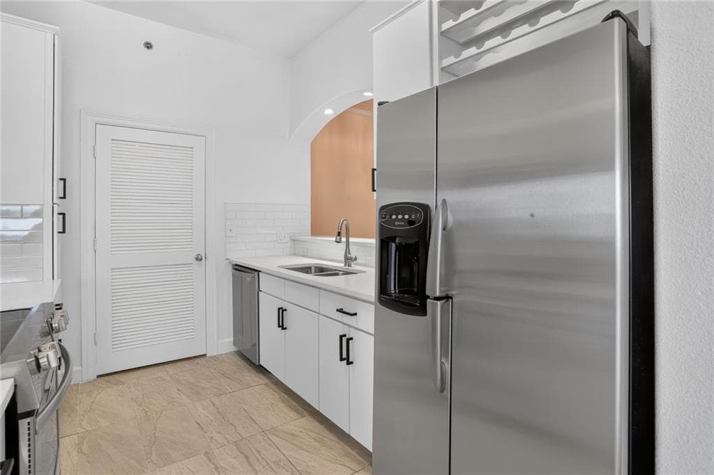 1 bedroom, 1 bathroom, 1,363 sq ft condominium for sale at 3445 Stratford Road 2403, Atlanta, GA 30326 — photo 10