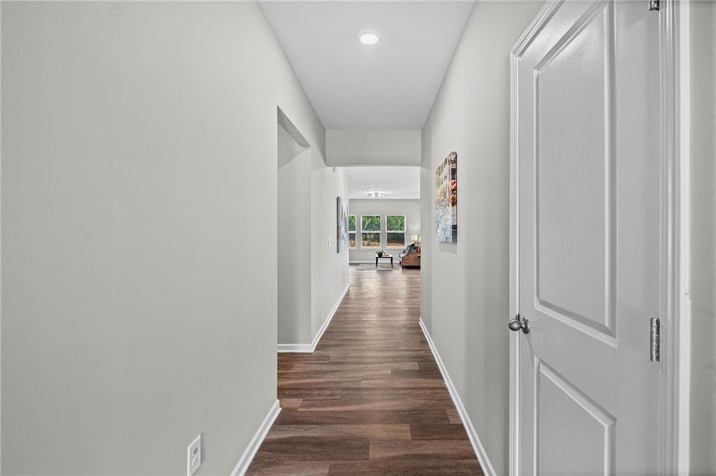 3 bedroom, 2 bathroom, 1,933 sq ft single family residence for sale at 510 Appalachian Place, Canton, GA 30114 — photo 3