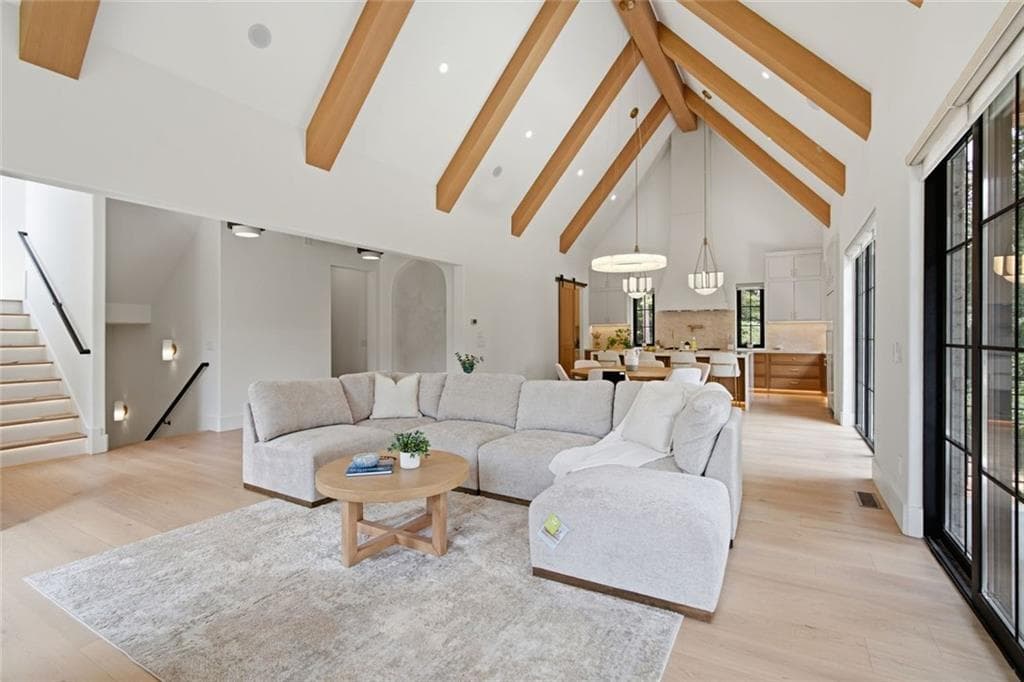6 bedroom, 6 bathroom, 6,521 sq ft single family residence for sale at 1770 Mayfield Road, Alpharetta, GA 30009 — photo 3