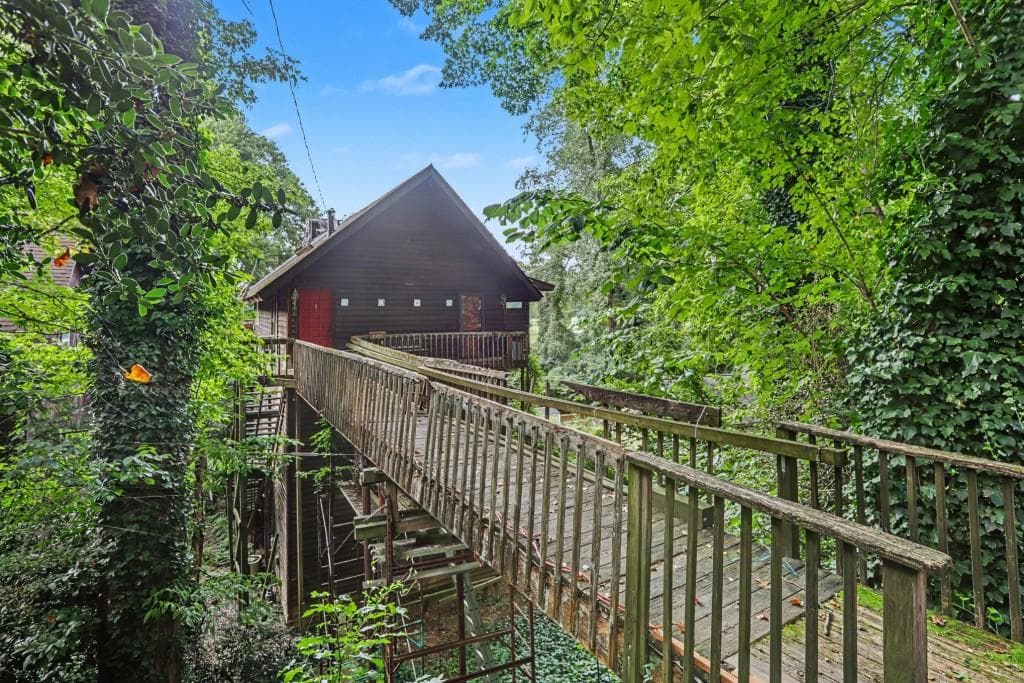 2 bedroom, 3 bathroom single family residence for sale at 469 Overbrook Drive, Atlanta, GA 30318 — photo 7