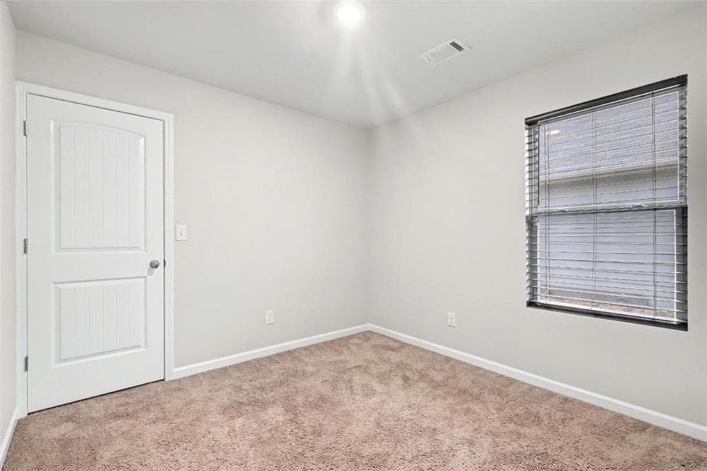 3 bedroom, 2 bathroom, 1,132 sq ft single family residence for sale at 2362 Glebe Court, Hampton, GA 30228 — photo 8