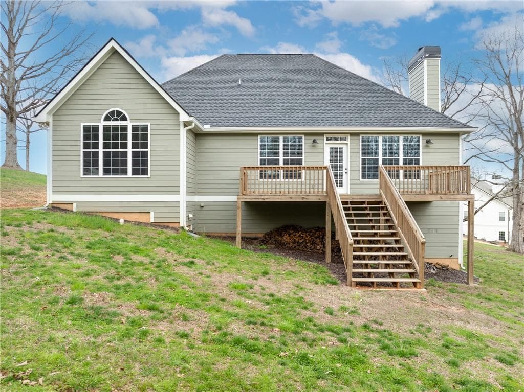 3 bedroom, 2 bathroom, 1,925 sq ft single family residence under contract at 49 Caspian Trail, Ellijay, GA 30536 — photo 3