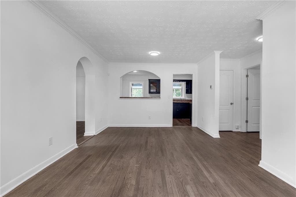 4 bedroom, 2 bathroom, 2,008 sq ft single family residence under contract at 166 Hermer Circle, Atlanta, GA 30311 — photo 5