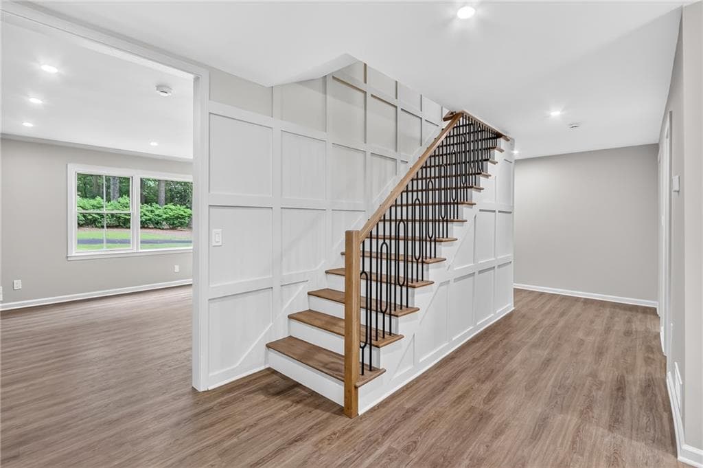 4 bedroom, 5 bathroom, 6,489 sq ft single family residence under contract at 350 Shadowlawn Road, Marietta, GA 30067 — photo 7